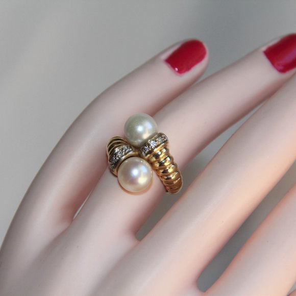 Whitehall 14k Gold Pearls and Diamonds Ring - Picture 3 of 13
